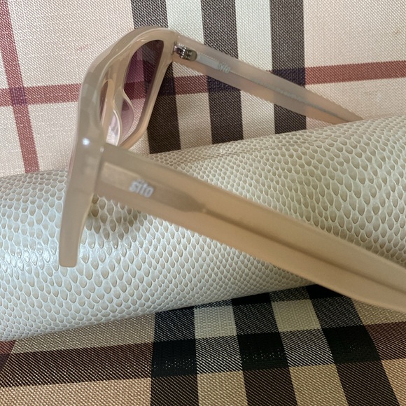 Sito Handmade Vanilla Frames Smokey Graduated Lenses Sunglasses NeverUsed - Picture 14 of 16